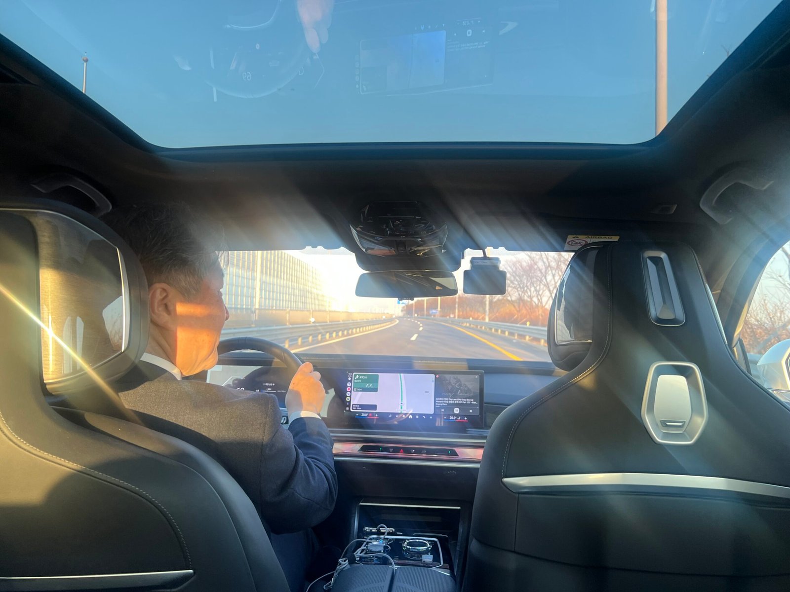 Riding in a private call taxi from Incheon Airport into Seoul